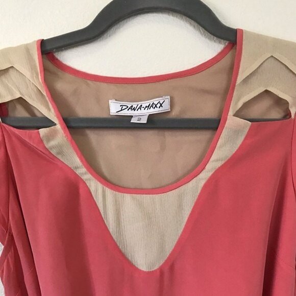 Dana‎ Maxx Women's 100% Silk Pink Tie-Belt Mini Dress Cutouts Barbie Core Size 2 - Picture 2 of 12